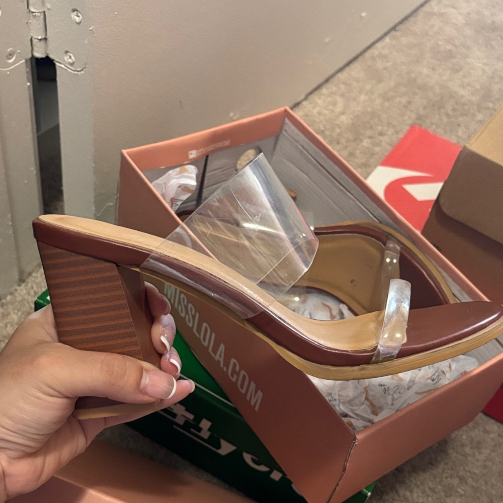 Miss Lola Clear heels